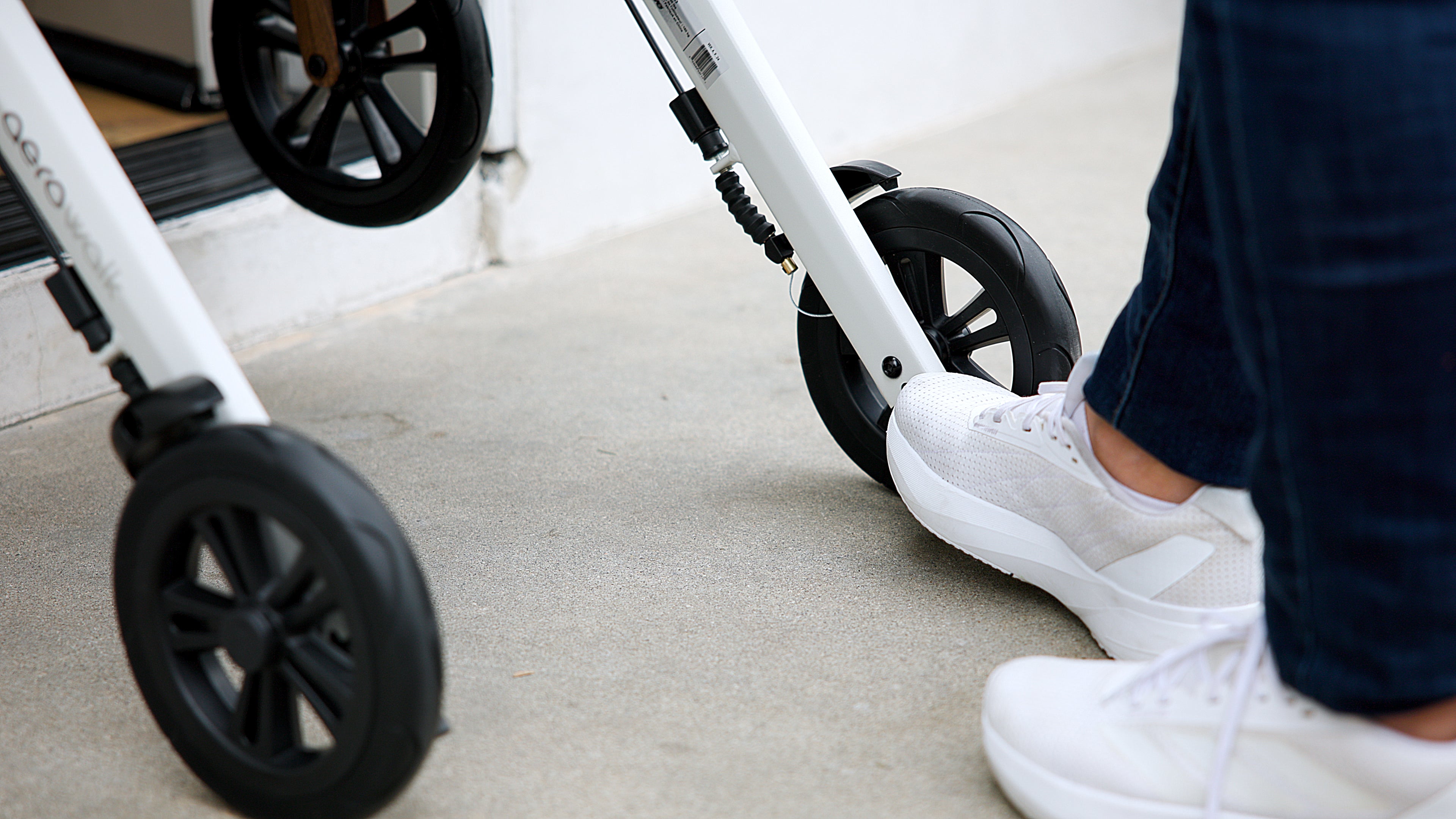 Aerowalk Rollator Standard White