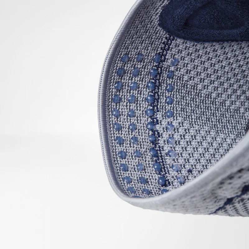 Bauerfeind GenuTrain Comfort Knee Brace Size 4 (18½ - 19¾") Above Knee (14½ - 15¾") Below Knee
