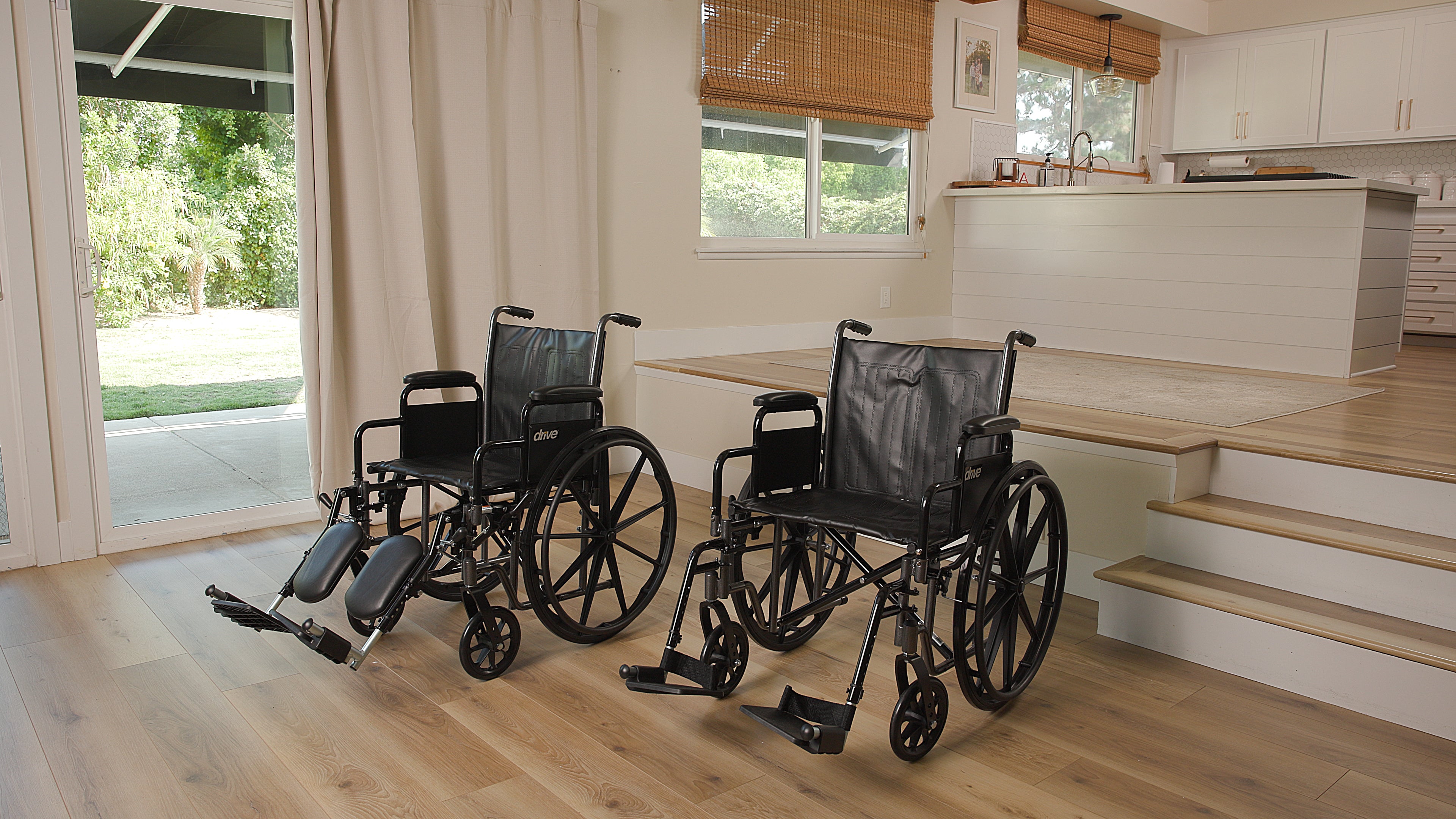 Silver Sport 2 Wheelchair 18" swing Away Footrest - Rental