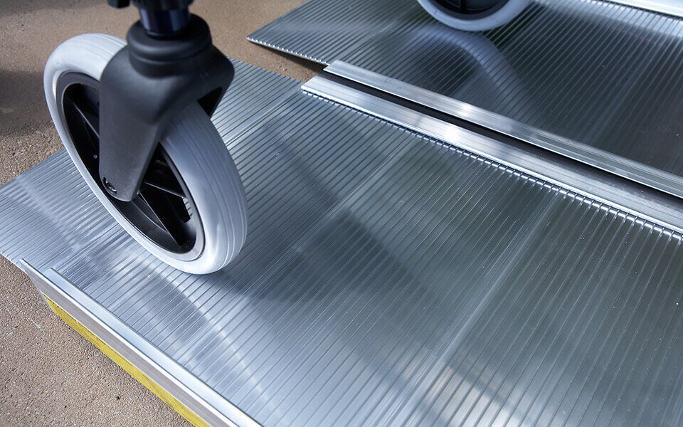 EZ-ACCESS Suitcase Signature Series Ramp 2',3',4',5',6',7',8'